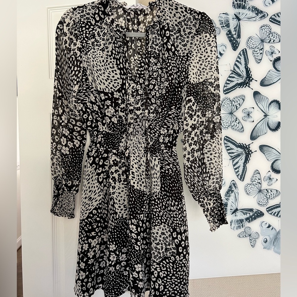 Stylish Black and White Patterned Dress